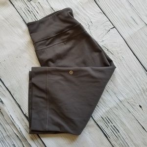 Lululemon | Cropped Yoga Pants Size 6